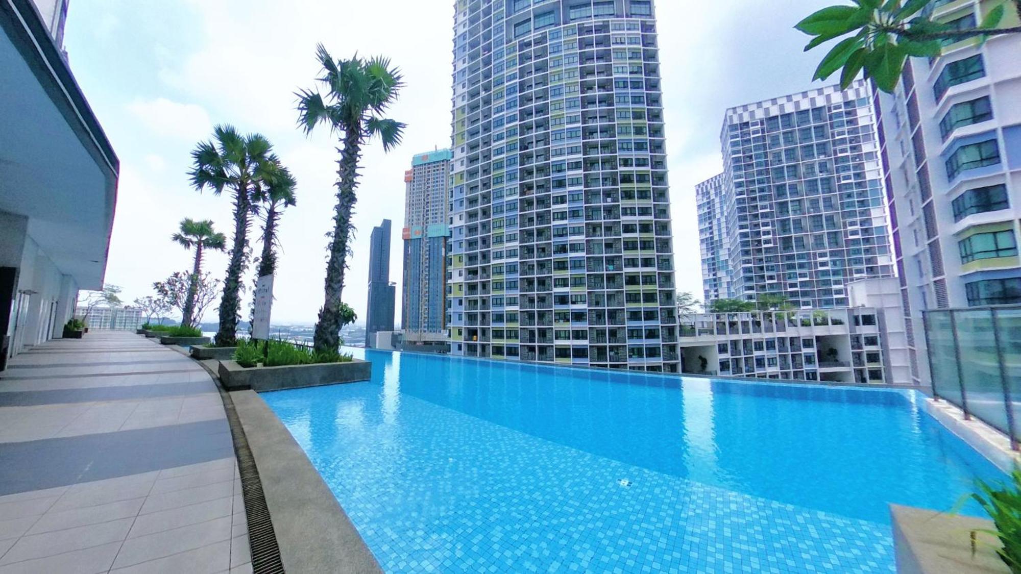 I-City Free Wifi 55Inch Smarttv Car Park Fit 5Pax Shah Alam Exterior foto